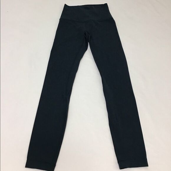 Lululemon GreenĀ Align LeggingsāPantsāSizeā2 - Picture 1 of 10